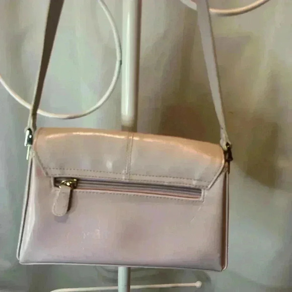 Liz Claiborne Leather Shoulder Bag Blush Pink - Picture 4 of 8